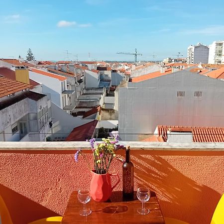 Penthouse Apartment, City Center Caldas Da Rainha Bagian luar foto