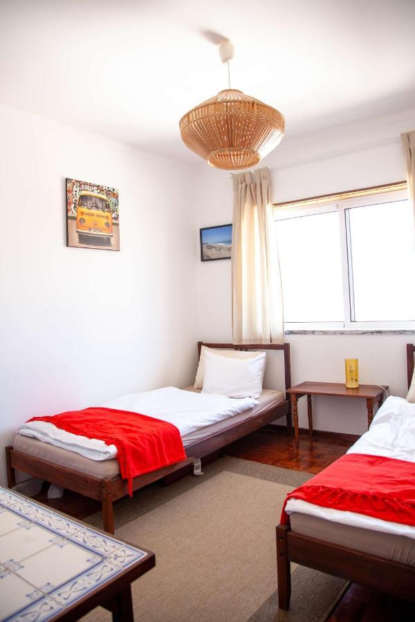 Penthouse Apartment, City Center Caldas Da Rainha Bagian luar foto