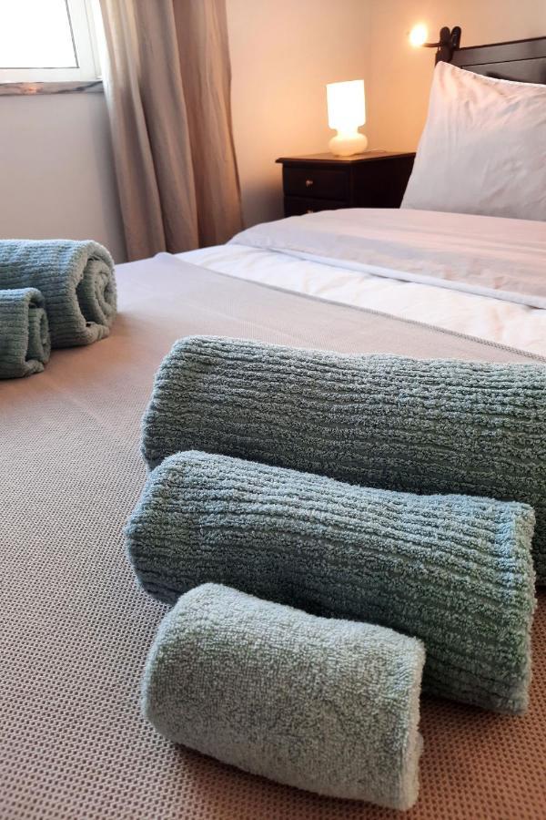 Penthouse Apartment, City Center Caldas Da Rainha Bagian luar foto